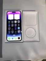 iPhone 14 Pro Max - Excellent Condition! Looks brand new!