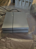 White pS4 2TB destiny Edition