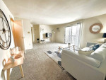 1bd 1ba, Close to Airport, Spacious Floorplans