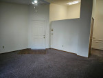 Amazing Location, Close to Shopping!