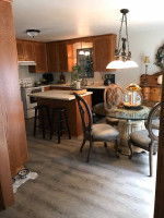 Beautiful Spacious Howard Duplex Available March