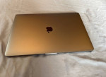 15" Apple MacBook Pro Retina display 2017 1 TB storage
