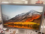MacBook Pro 17” + Cinema monitor