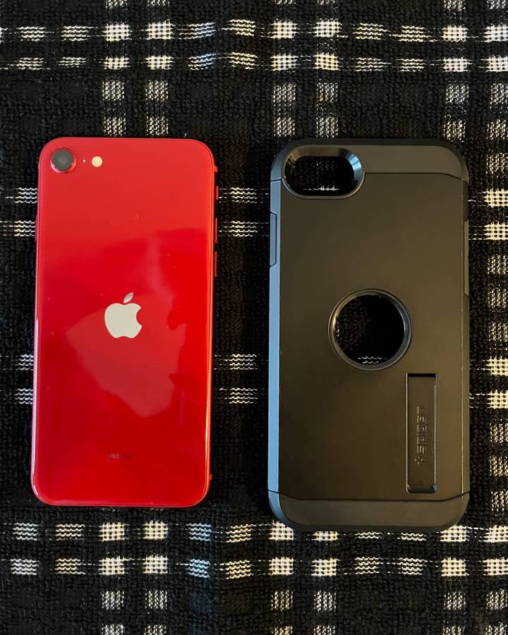 iPhone SE 3rd Gen. *New, Unlocked & Perfect Condition*