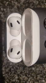 Apple AirPods Pro (2nd Generation) with MagSafe Case (USB‑C) ​​​​​