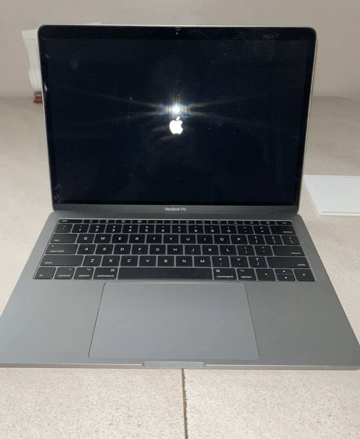 Apple MacBook Pro  13" 2017  i5 2.3GHz 8GB RAM 512GB SSD