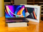Like New M1 Max 16 inch 32GB memory 512GB SSD Apple MacBook Pro 2022