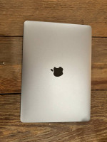 Apple 2020 MacBook Pro 13" M1 Chip 8GB RAM 512GB SSD [*BROKEN DISPLAY*