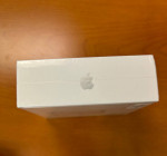 Apple AirPods with wireless charging case