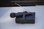 Wireless Microphone Karaoke DJ Stage Home Theater Uses 9 v. Battery