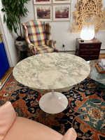 Genuine Signed Knoll Saarinen Arabescato Marble Dining Table