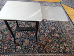 Small computer table with wheels