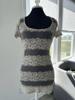 Daytrip white and gold lace top