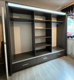 Armoire Slidding wardrobe.