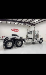 Peterbilt 379