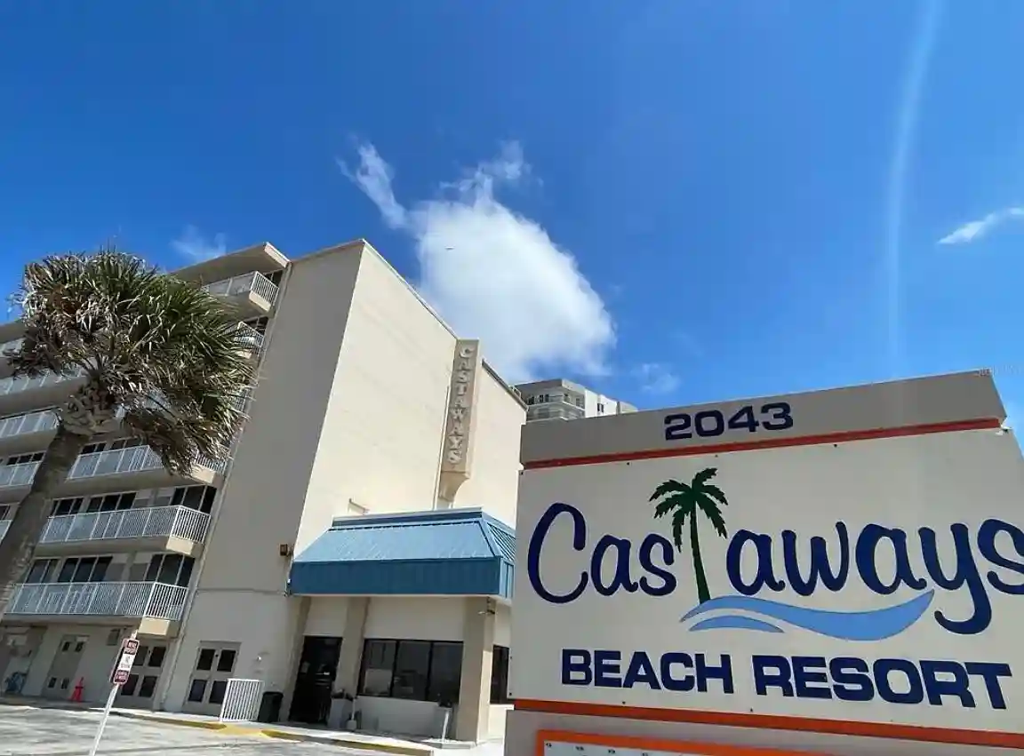 Newly renovated 2043 S Atlantic Ave 2043 S Atlantic Ave, Daytona Beach, FL 32118