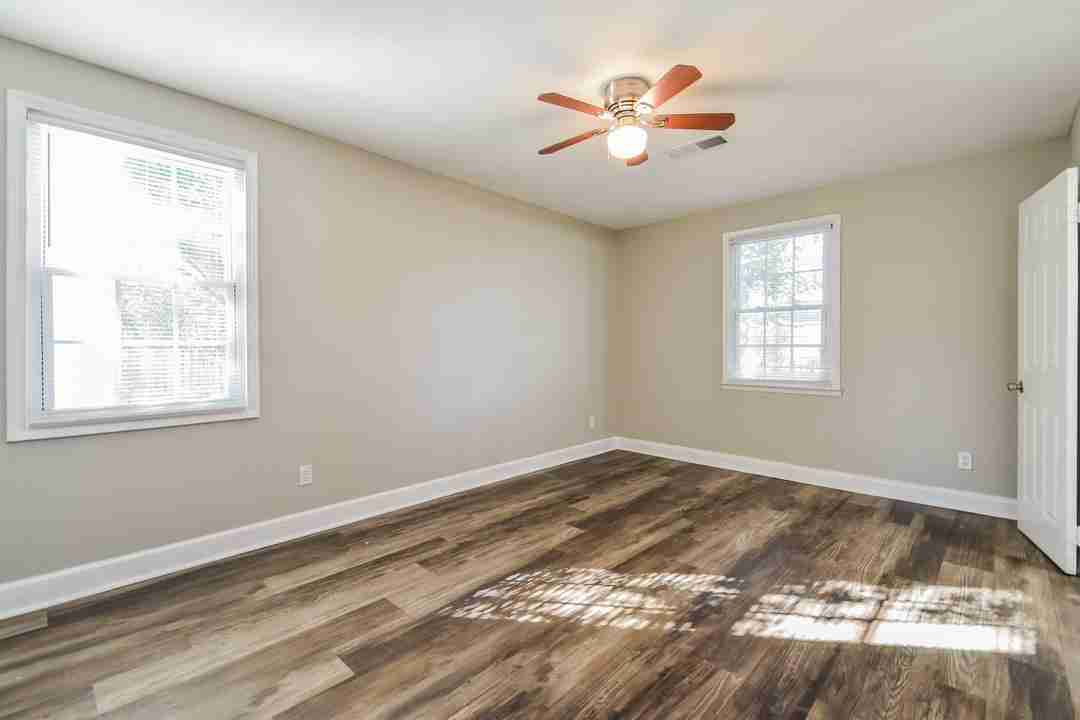 4 Bedroom 1.5 Bathroom Single Family Home For Rent