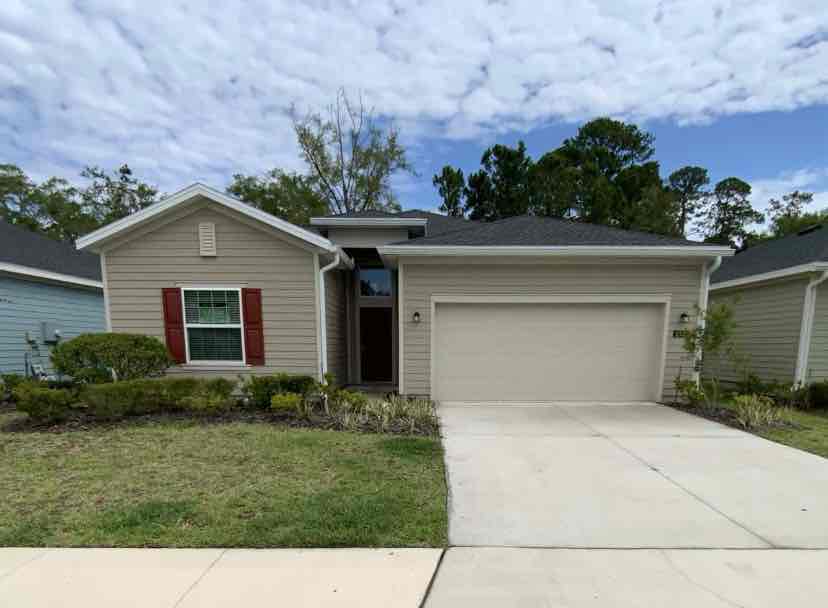 4 Beds 3 baths special single family home for rent.