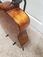 Yamaha Sunburst FG700S Like New