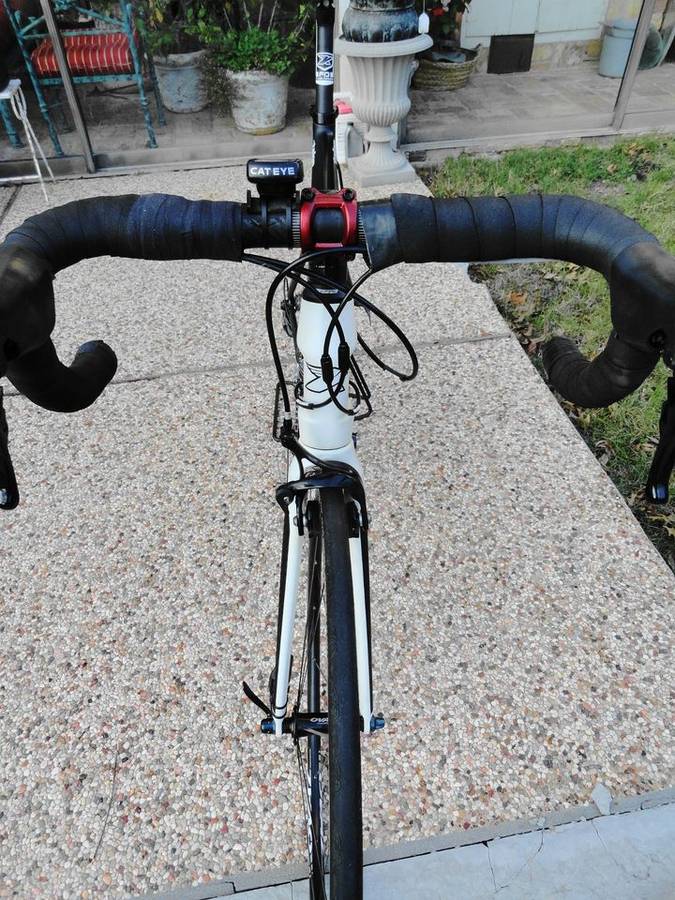 IMMACULATE  KESTREL TALON ROAD BIKE SHIMANO 105 group 2X10 =20 speed.