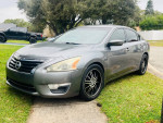 2015 Nissan Altima 142,000 mi