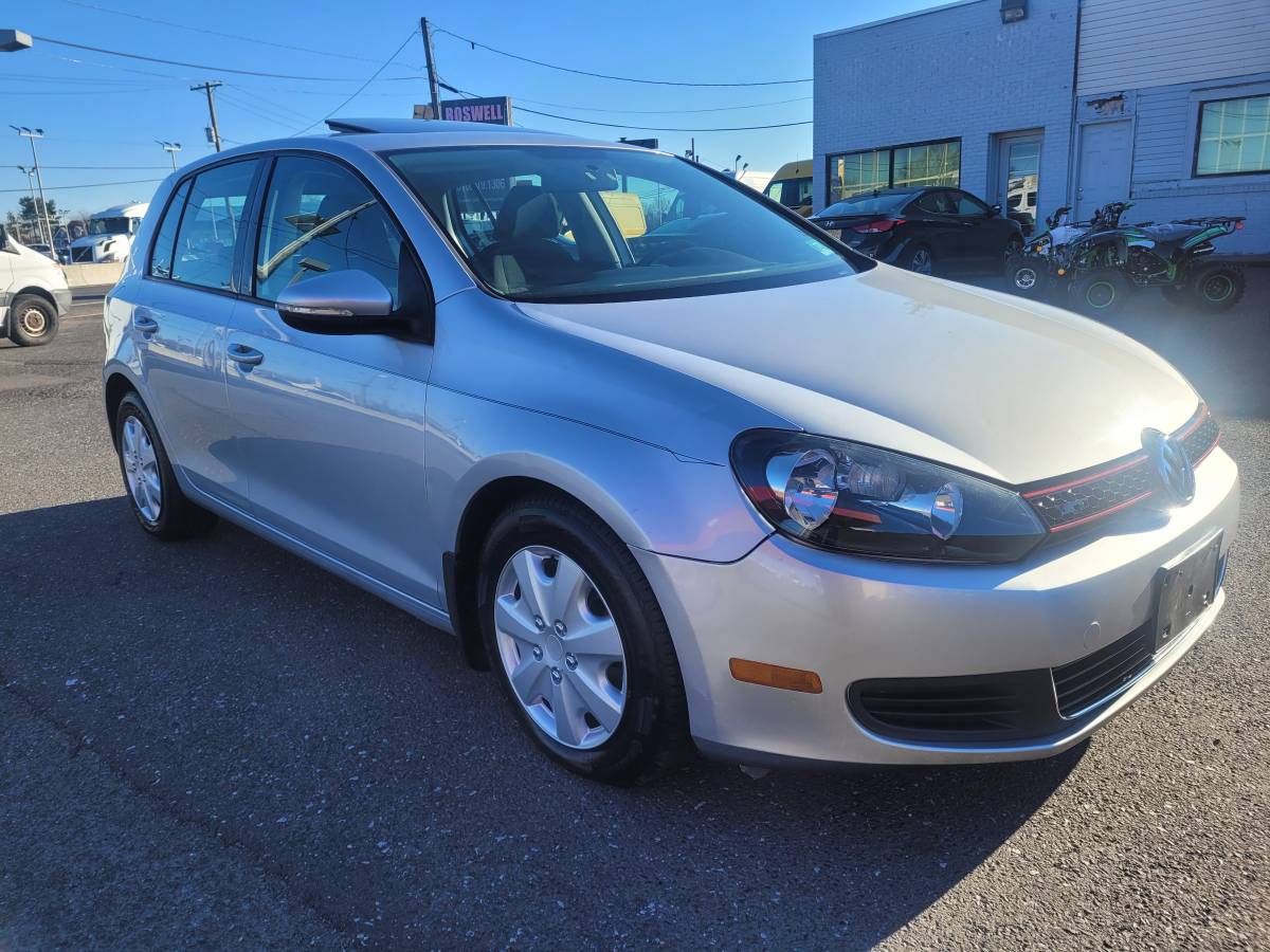 2010 Volkswagen Golf 97,000 mi