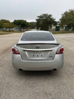 2015 Nissan Altima 117,000 mi