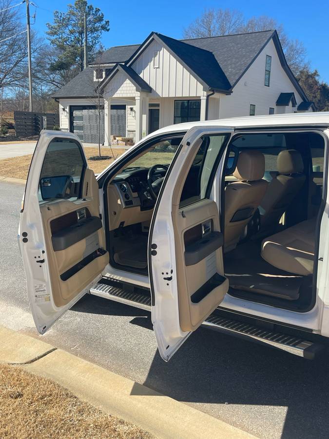 2012 Ford F-150 Platinum 4WD  113,000 mi