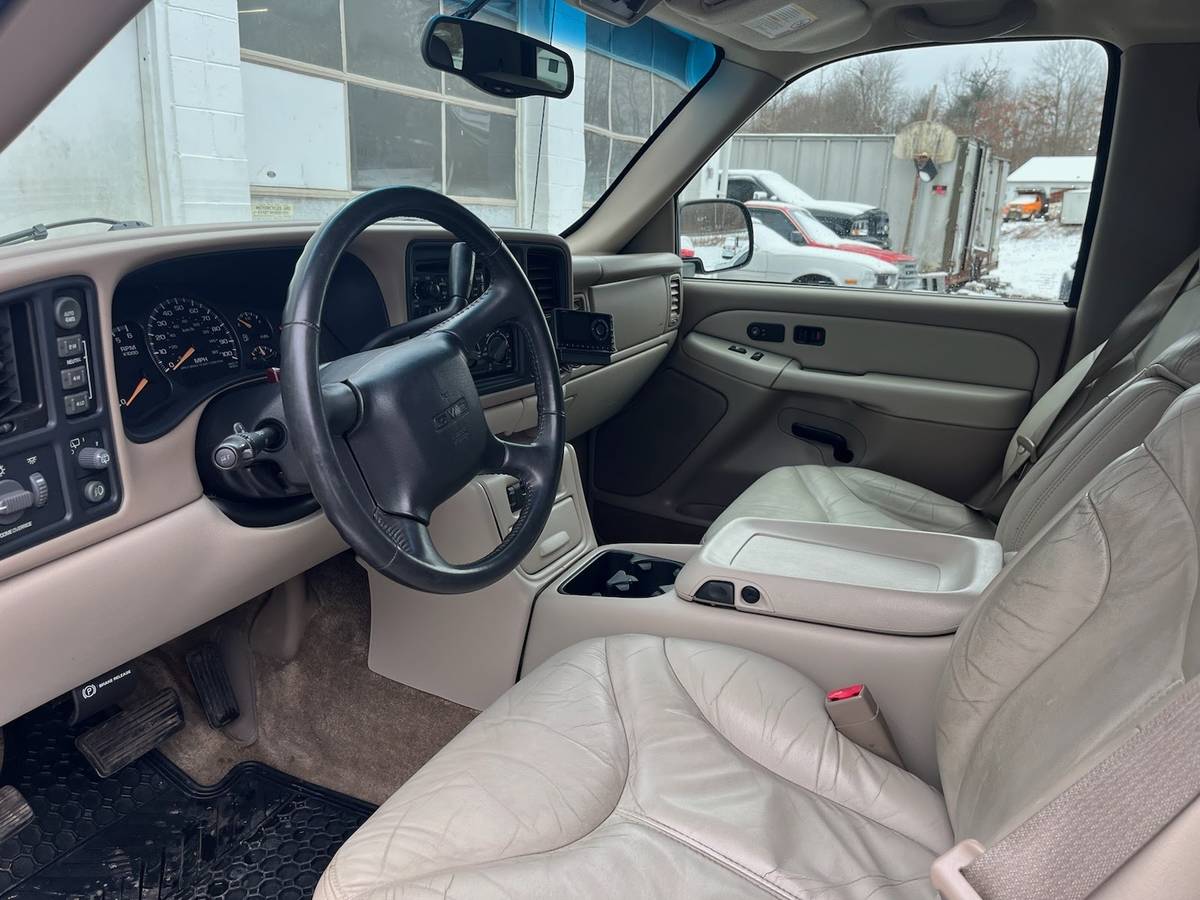 2002 GMC Yukon 58,000 mi