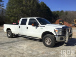 2016 Ford F-250 XL 4x4 Crew Cab pickup truck in good condition with no accidents and regular maintenance.