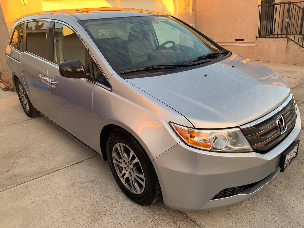 2013 Honda Odyssey 114,000 mi