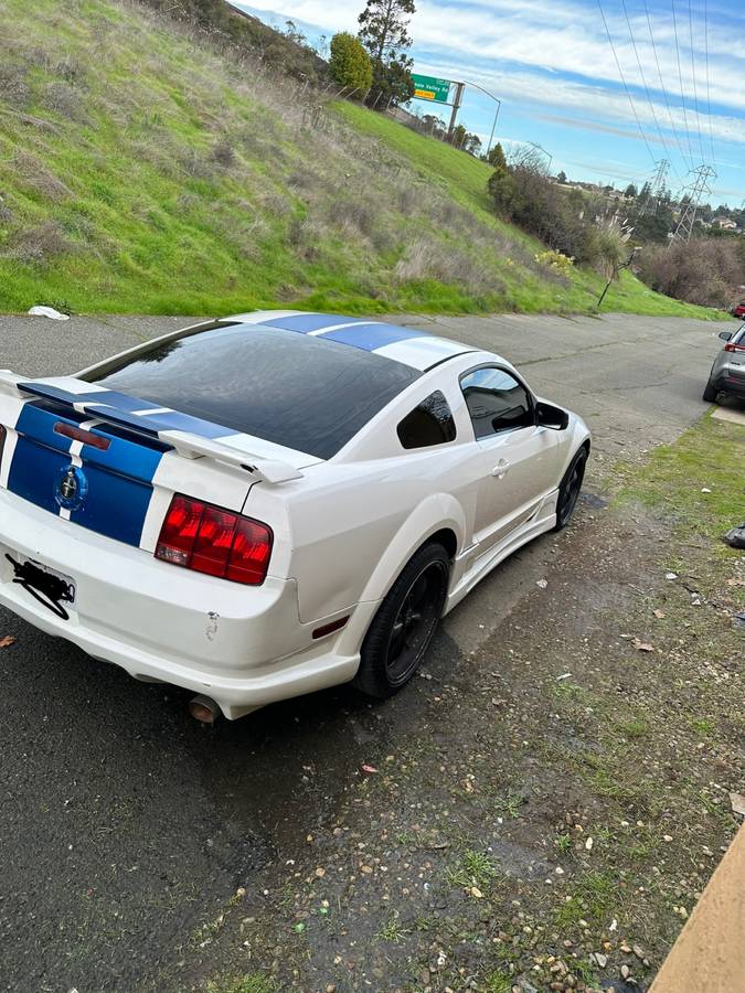 2005 Ford Mustang 80,000 mi