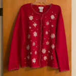 Women XL (16/18) Red Christmas Sweater ♦ White Sequin Snowflakes NICE!