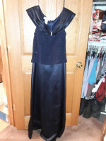 Patra size 16 Blue Full Length Formal Gown