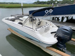 2017 Stingray 212SC Deck Boat