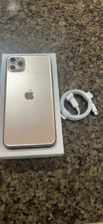 Iphone 11 pro max factory unlcoked with accessories