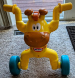 Little Tikes Go and Grow Lil' Rollin' Giraffe Ride-on