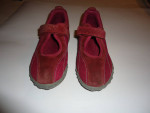 (1) Pair Girl's Merrell Sprint Jump Burgundy Mary Jane Shoes - Size 4
