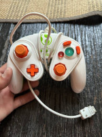 Yoshi Wii U wired fight pad controller like new